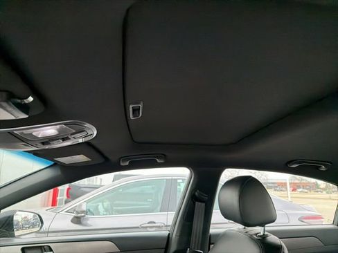 Used 2018 Hyundai Sonata Sport image 2