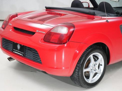 Used 2001 Toyota MR2 image 15