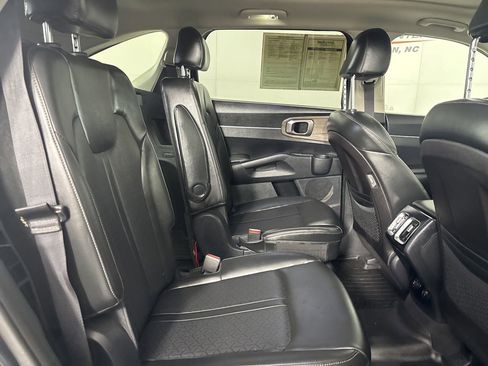 Used 2021 Kia Sorento EX w/ EX AWD X-Line Package image 27