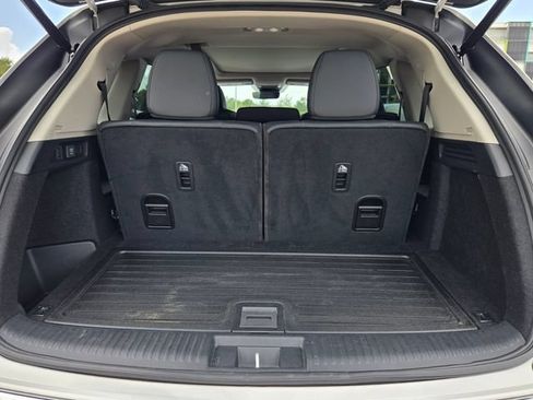 Certified 2025 Acura MDX FWD image 14