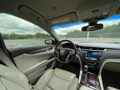 Used 2013 Cadillac XTS FWD image 30