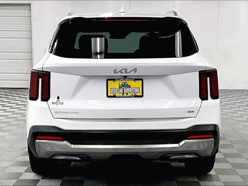 Used 2025 Kia Sorento EX AWD/4WD image 5