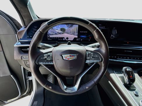 Used 2022 Cadillac Escalade ESV Sport Platinum AWD/4WD image 41