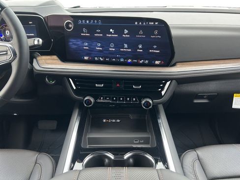 New 2026 Chevrolet Tahoe High Country AWD/4WD image 12