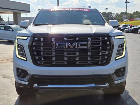 Used 2025 GMC Yukon Denali Ultimate AWD/4WD image 8