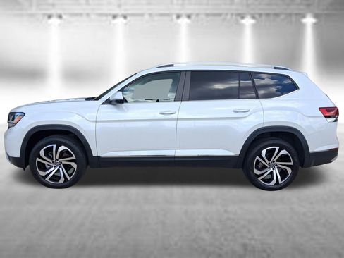 Used 2023 Volkswagen Atlas SEL AWD/4WD image 2