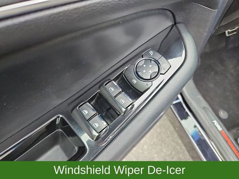 Used 2020 Ford Edge ST w/ Cold Weather Package AWD/4WD image 29