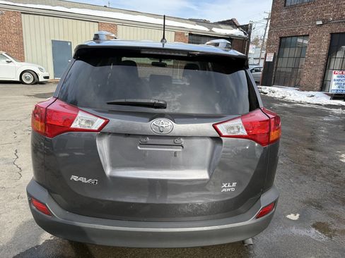 Used 2013 Toyota RAV4 XLE image 5