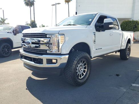 Used 2018 Ford F250 Lariat image 2