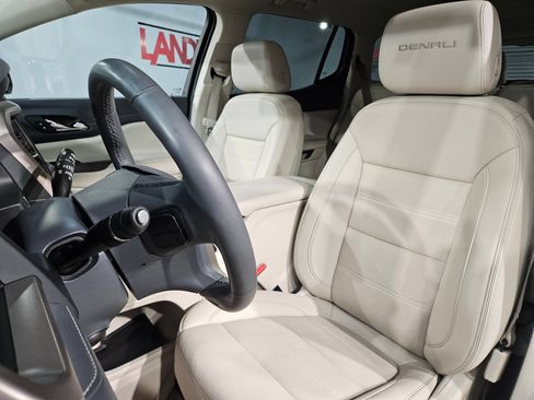 Used 2023 GMC Acadia Denali AWD/4WD image 25
