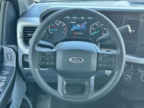 Used 2025 Ford F250 XLT image 11
