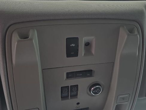 Used 2015 Chevrolet Tahoe LT image 26