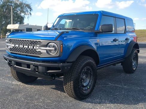 New 2025 Ford Bronco Badlands w/ Sasquatch Package AWD/4WD image 9
