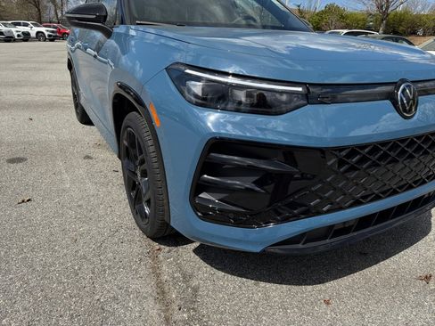 New 2026 Volkswagen Tiguan SE R-Line AWD/4WD image 26