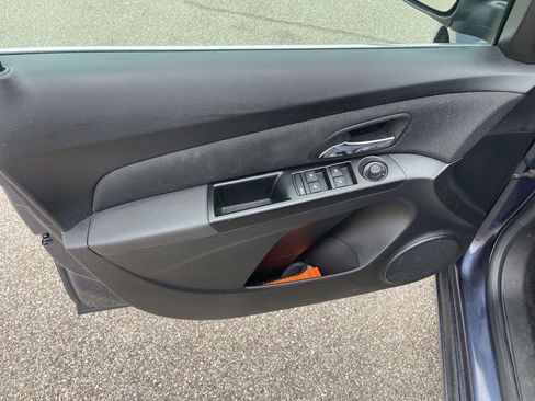 Used 2014 Chevrolet Cruze LT image 15