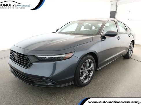 Used 2024 Honda Accord EX image 1