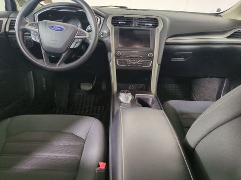 Used 2019 Ford Fusion SE image 19