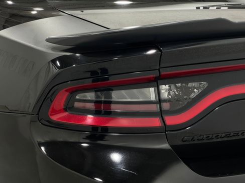 Used 2019 Dodge Charger Scat Pack w/ Daytona Edition Group RWD image 33