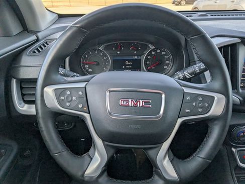 Certified 2024 GMC Terrain SLT image 21
