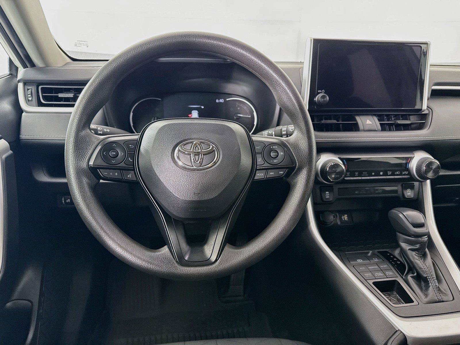 Certified 2025 Toyota RAV4 XLE AWD/4WD image 29