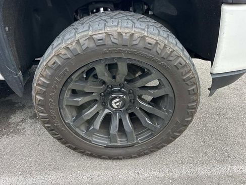 Used 2022 GMC Sierra 2500 Denali w/ Denali Ultimate Package AWD/4WD image 10