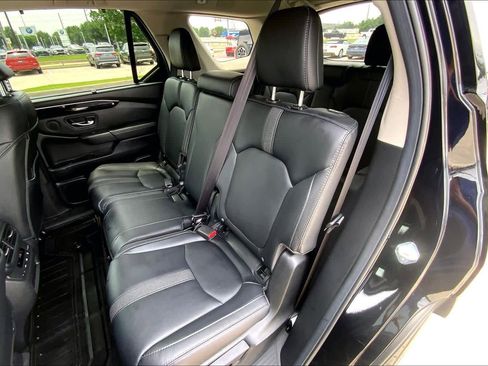 Used 2025 Honda Pilot Touring image 21