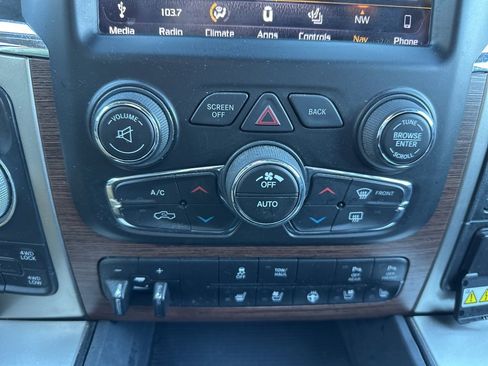 Used 2018 RAM 1500 Laramie w/ Convenience Group image 73