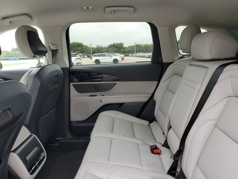 New 2026 Lincoln Nautilus Premier AWD/4WD image 10