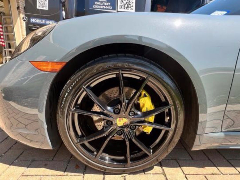 Used 2017 Porsche 718 Cayman RWD image 5