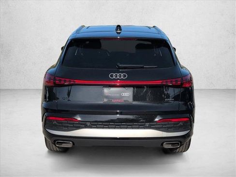 Certified 2025 Audi Q5 Premium w/ Premium Plus AWD/4WD image 7