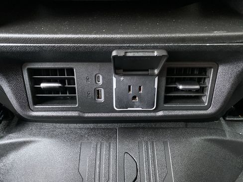 New 2025 GMC Sierra 1500 Elevation image 45