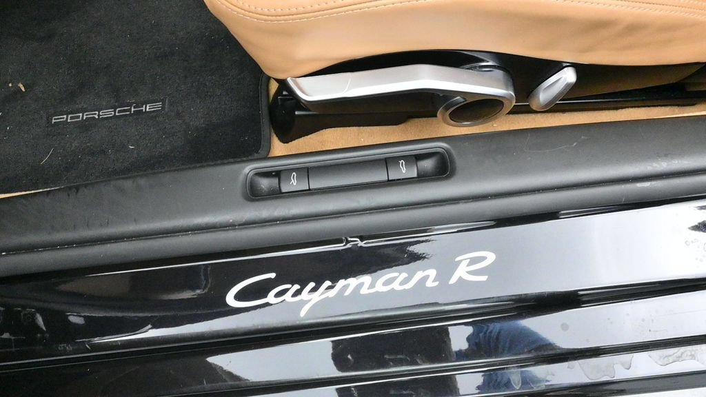Used 2012 Porsche Cayman R RWD image 13
