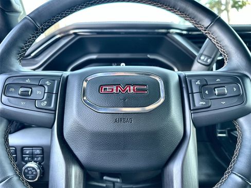 Used 2024 GMC Sierra 2500 AT4 w/ AT4 Premium Plus Package image 33