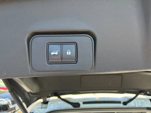 Certified 2021 Nissan Rogue SV w/ Premium Package AWD/4WD image 15