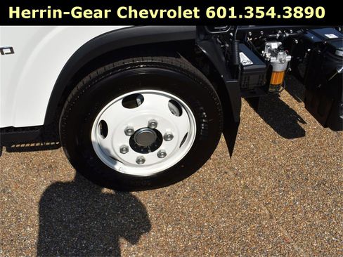 New 2025 Chevrolet Low Cab Forward 5500 XD image 4