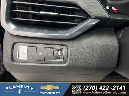 Used 2024 GMC Acadia AT4 w/ Luxury Package image 26