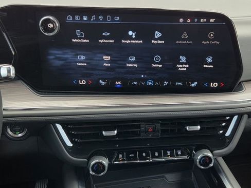 Used 2025 Chevrolet Tahoe LT image 14