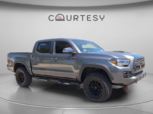 Certified 2021 Toyota Tacoma TRD Pro AWD/4WD image 7