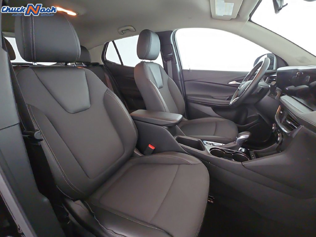 Used 2025 Buick Encore GX Preferred AWD/4WD image 31