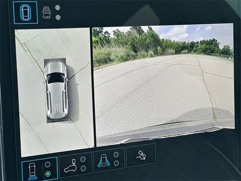 New 2025 GMC Acadia Denali w/ Super Cruise Package image 15