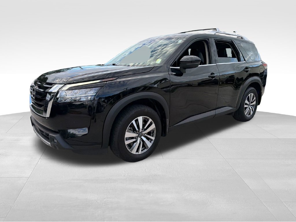 Used 2022 Nissan Pathfinder SL FWD image 3