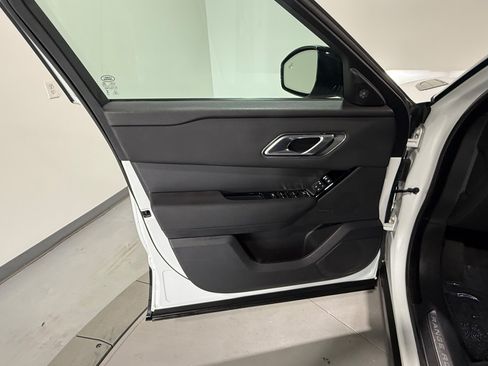 Used 2024 Land Rover Range Rover Velar Dynamic SE AWD/4WD image 19
