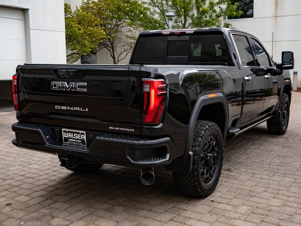 Used 2024 GMC Sierra 2500 Denali Ultimate w/ Max Trailering Package AWD/4WD image 10