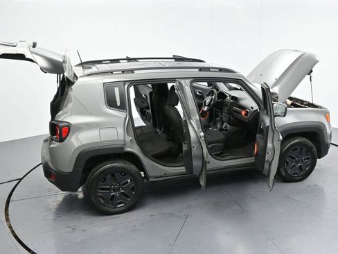 Used 2020 Jeep Renegade Sport image 37