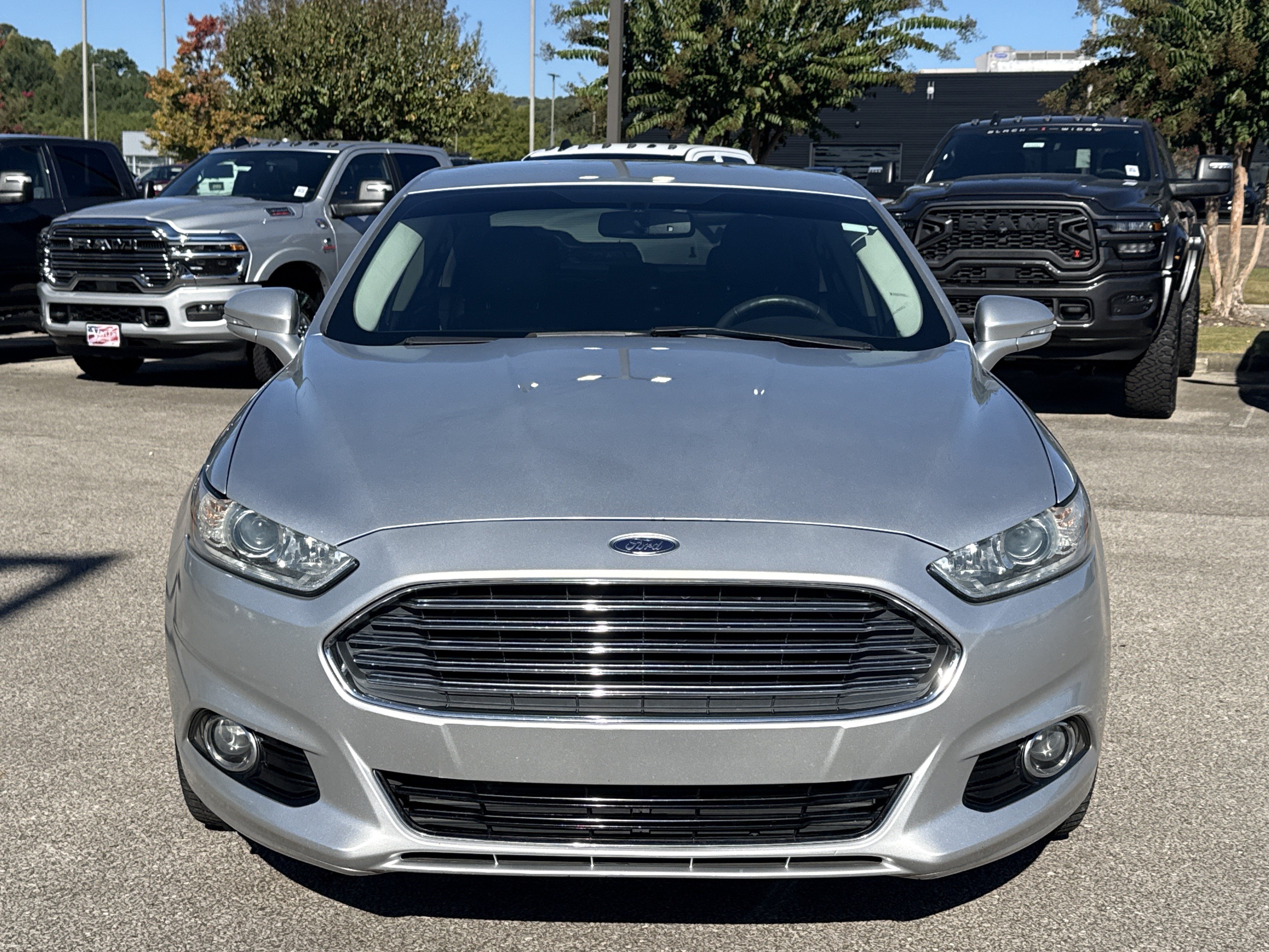Used 2013 Ford Fusion Titanium FWD image 2