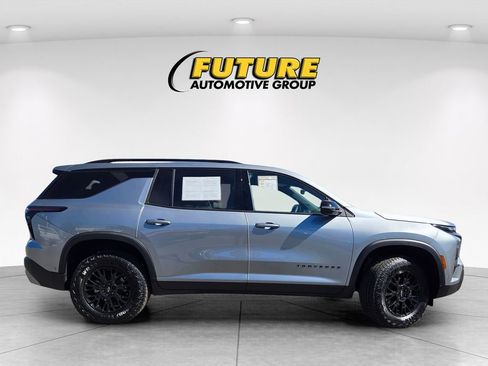 Used 2026 Chevrolet Traverse Z71 w/ Enhanced Driving Package image 3