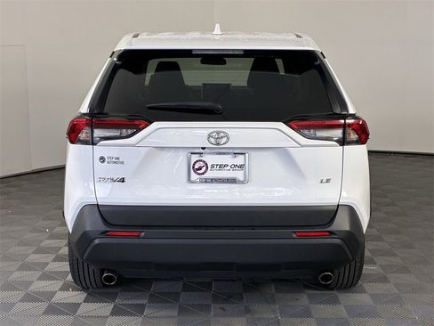 Used 2023 Toyota RAV4 LE image 6