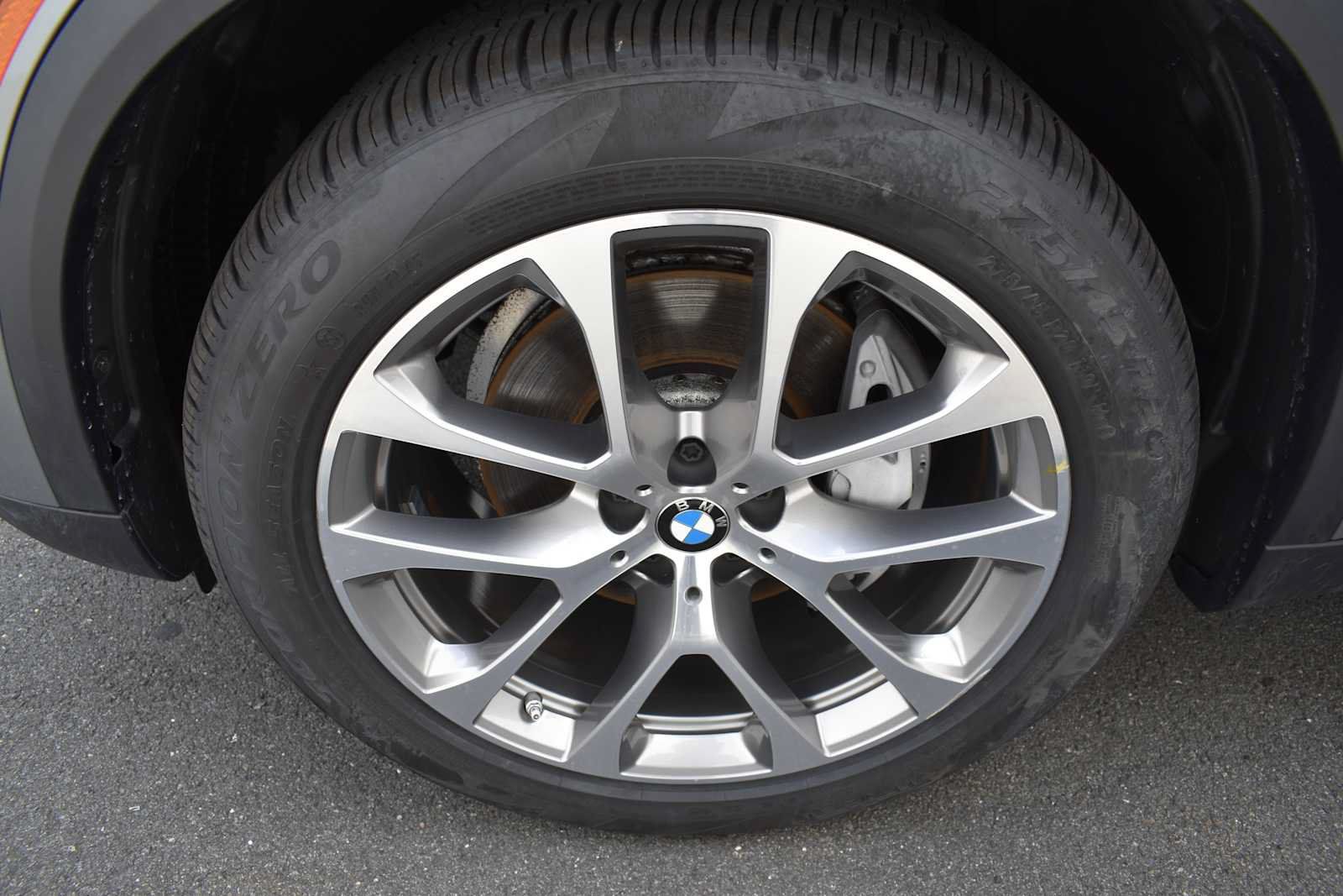 Used 2024 BMW X5 xDrive40i w/ Parking Assistance Package AWD/4WD image 22