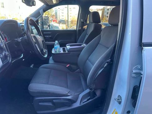 Used 2018 Chevrolet Silverado 1500 LT image 10