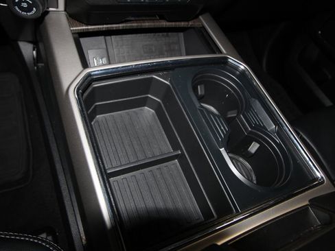 Used 2020 Ford F350 Lariat image 18